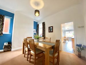 Dining Room- click for photo gallery